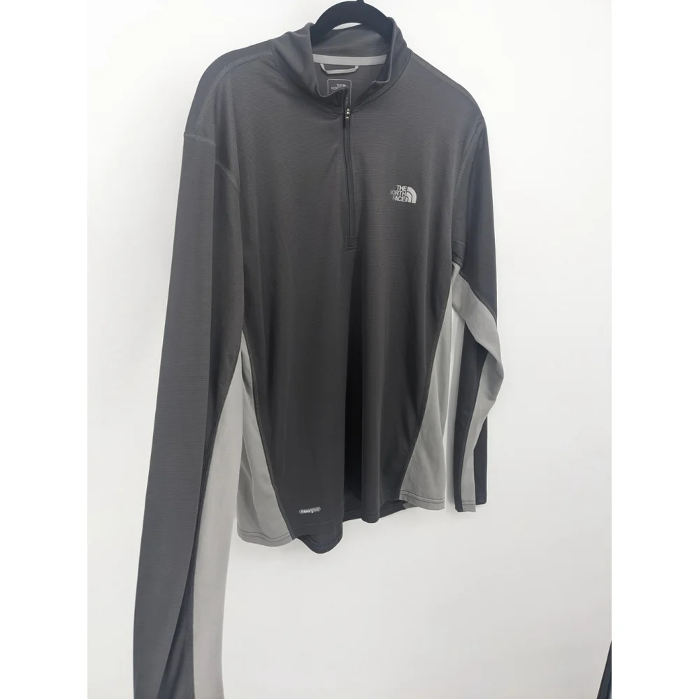 North‎ Face Pullover Shirt Mens Small Gray VaporWick Half Zip Athletic Outdoors